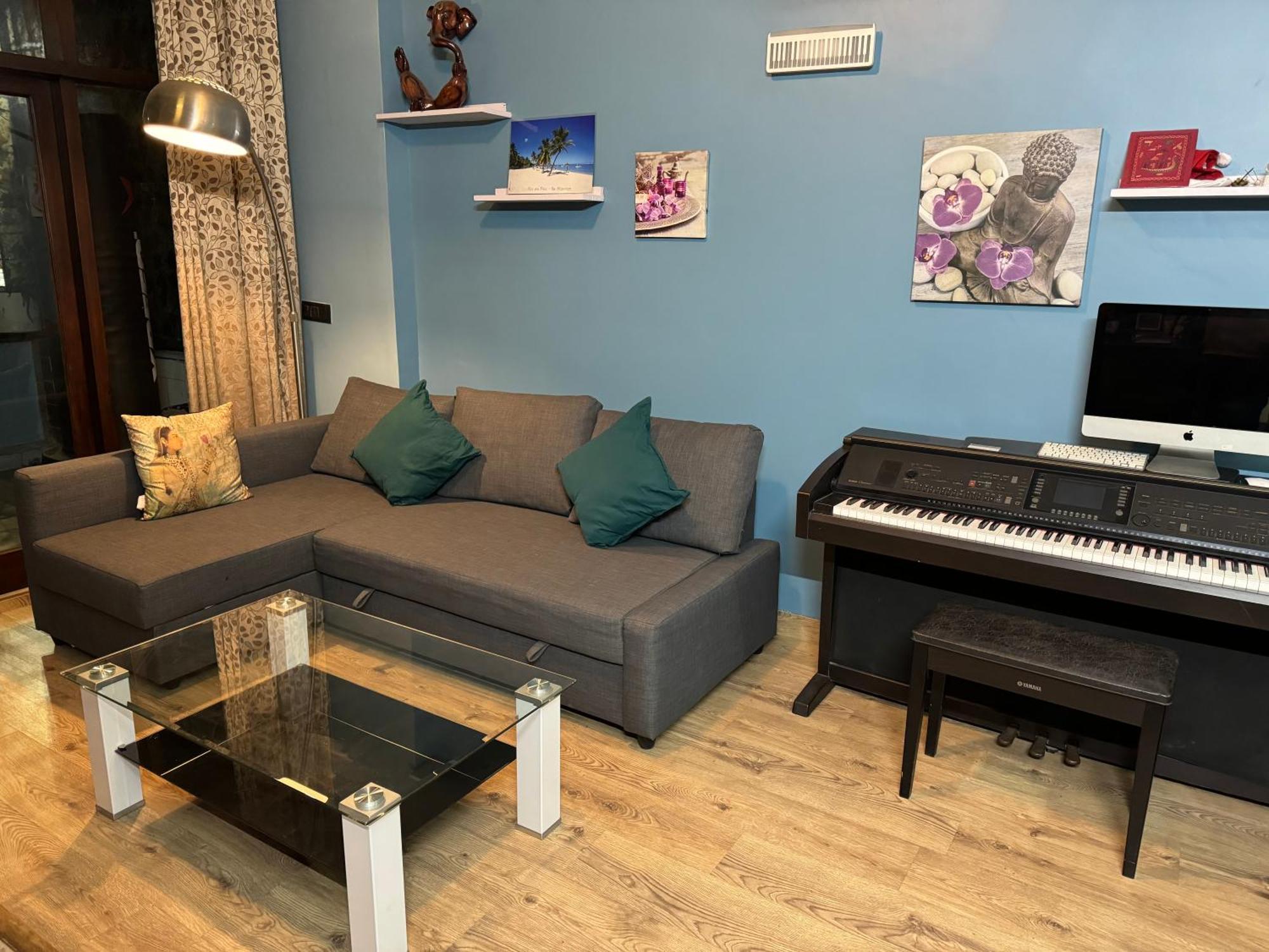 Homestay Urban Haven-relax In Style Cr Park Gk2 *
