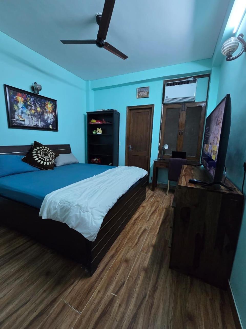 Urban Haven-relax In Style Cr Park Gk2 New Delhi